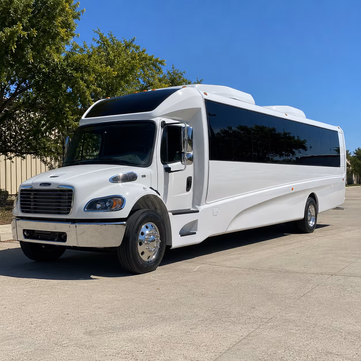 alhambra 28 passenger minibus