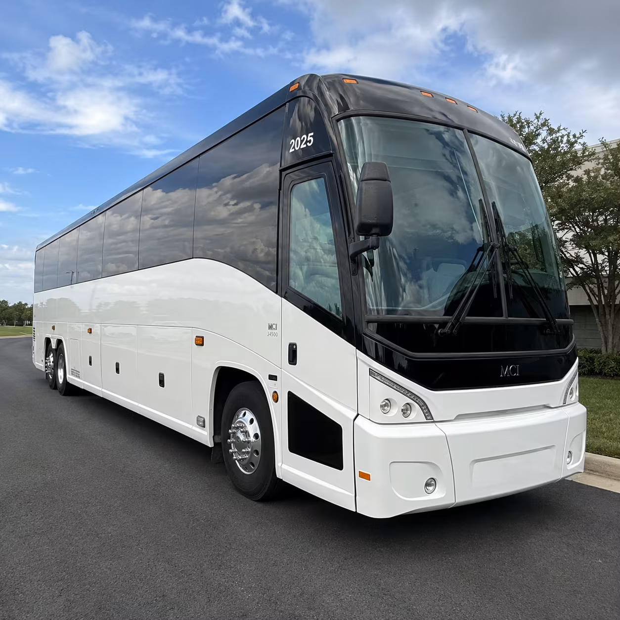 employee shuttle buses to pasadena and the 210 corridor